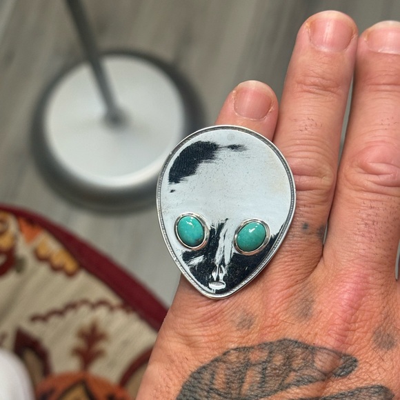 STERLING SILVER NATIVE AMERICAN SW TURQUOISE ALIEN HEAD ROSWELL 2” RING .925 - Picture 7 of 11